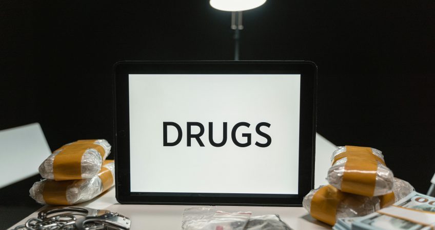 Constructive possession of drugs charges in California explained by Los Angeles drug crime lawyer