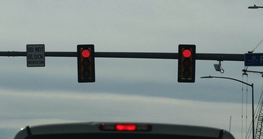 Los Angeles traffic defense lawyer handling cases under Vehicle Code 21453 VC for running a red light